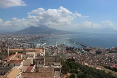 naples.jpg