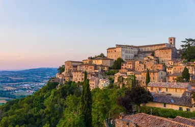 ZTL bus turistici TODI, ticket, checkpoint e parcheggio