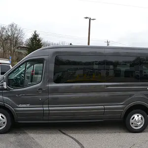 Minivan ten seats.webp